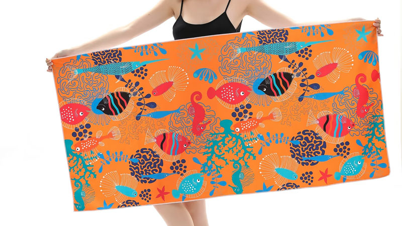 2025 beach towel trends